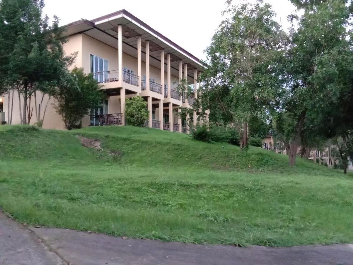 Nakakiri Resort & Spa Hin Dat Exterior photo